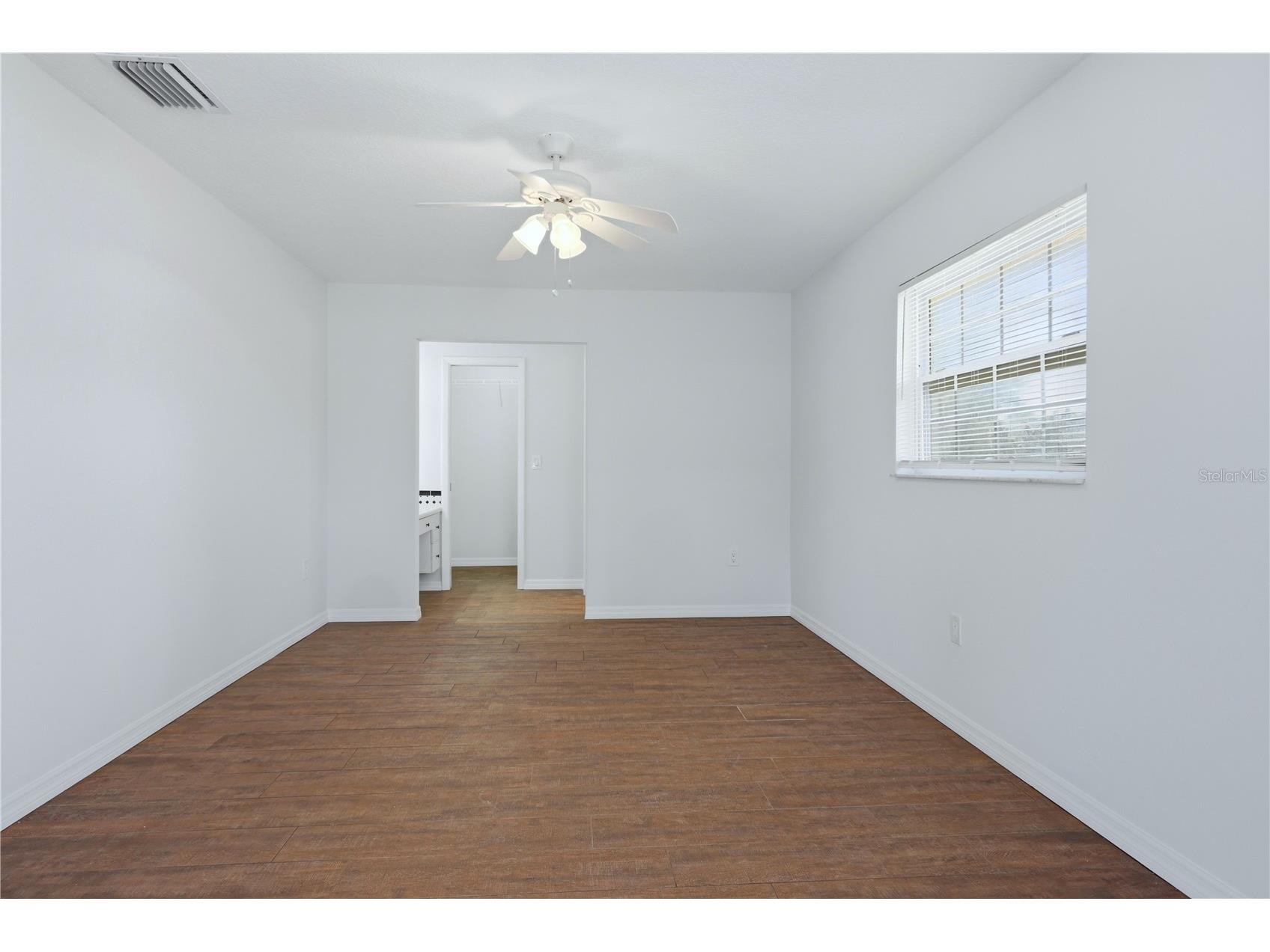 5251 Ashton Road Sarasota FL 34233 A4685402 image26
