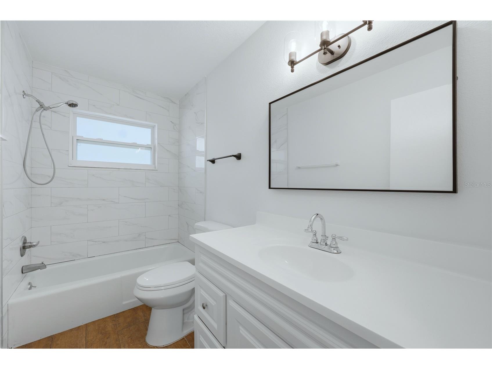 5251 Ashton Road Sarasota FL 34233 A4685402 image30