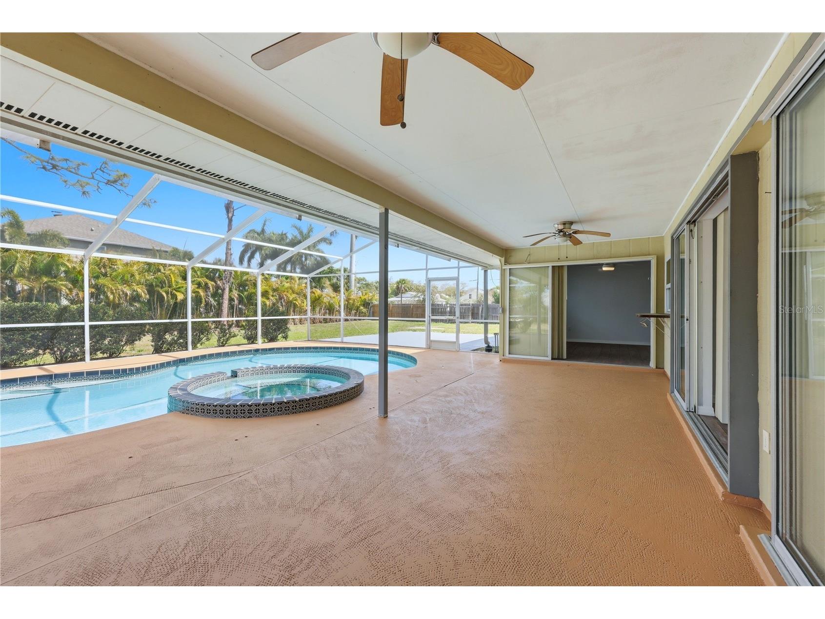 5251 Ashton Road Sarasota FL 34233 A4685402 image36