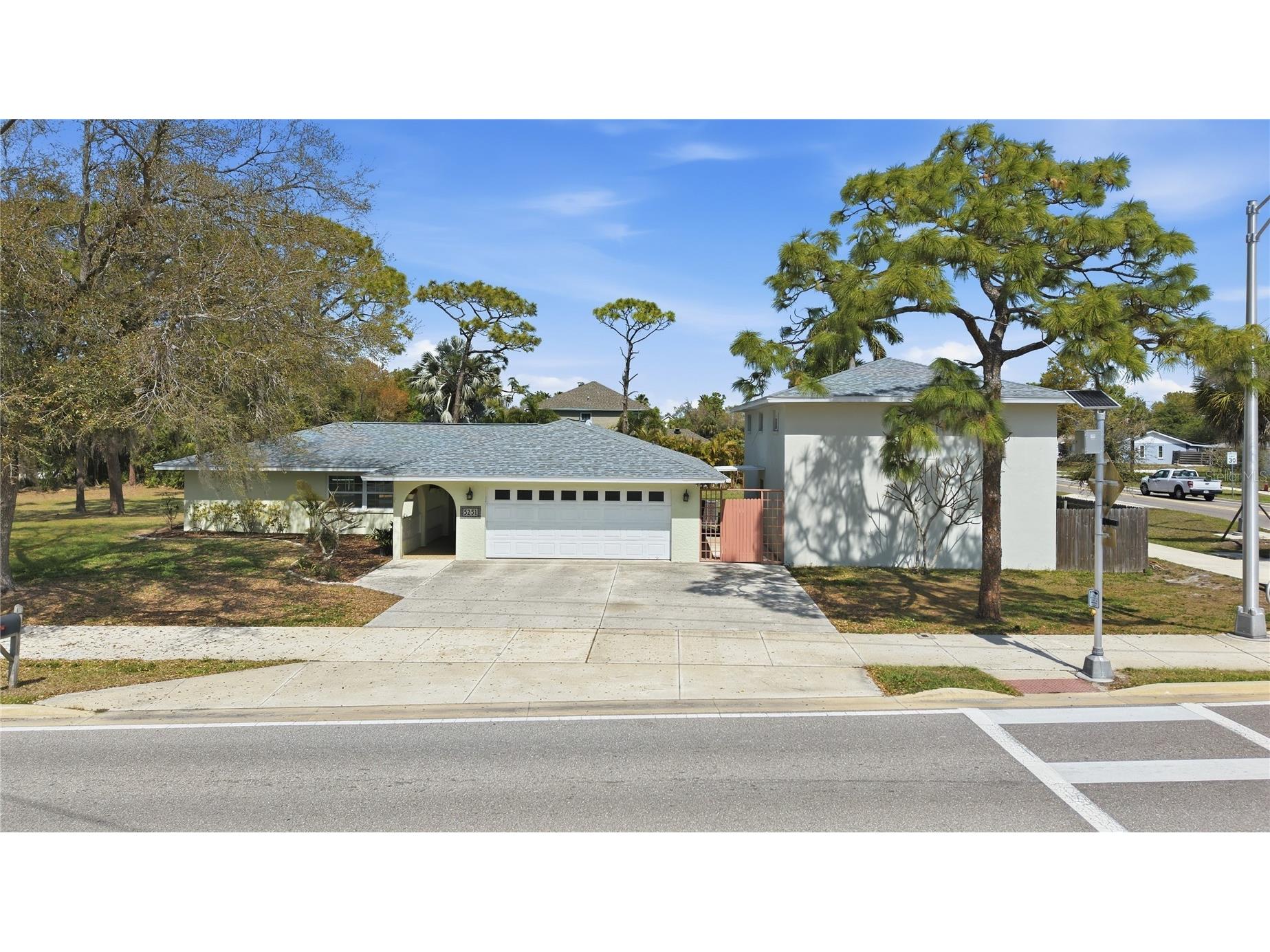5251 Ashton Road Sarasota FL 34233 A4685402 image8