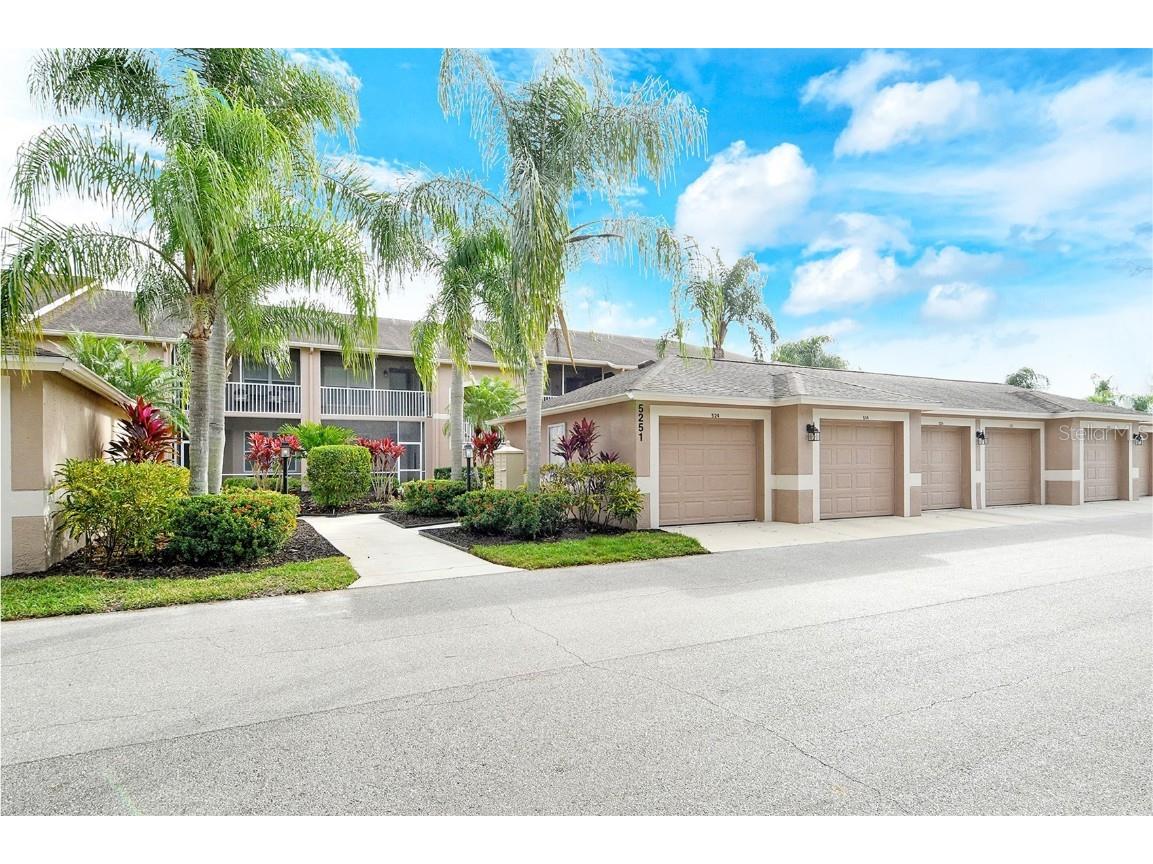 5251 Mahogany Run Avenue #515 Sarasota FL 34241 A4674868 image2