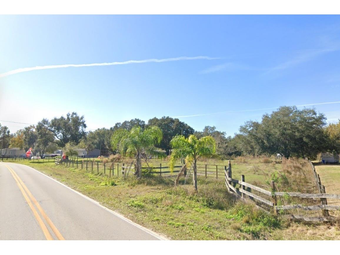 5252 1st Street NW Lakeland FL 33810 A4644969 image1