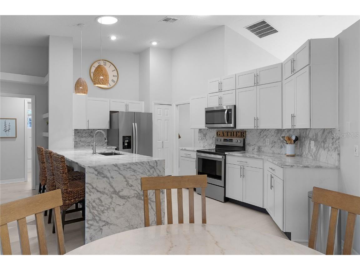 5252 Grove Manor Lady Lake FL 32159 R4909778 image12