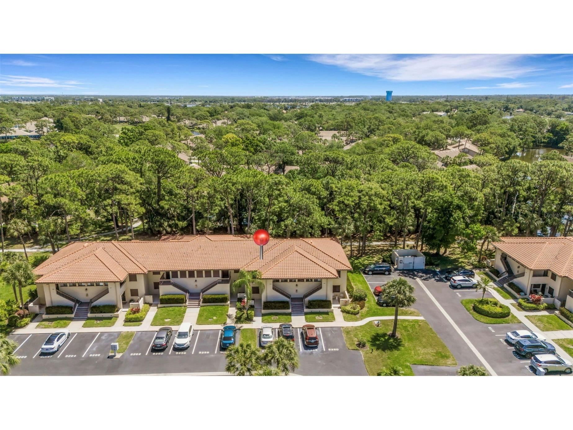 5252 Lake Village Drive # 54 Sarasota FL 34235 A4690508 image4