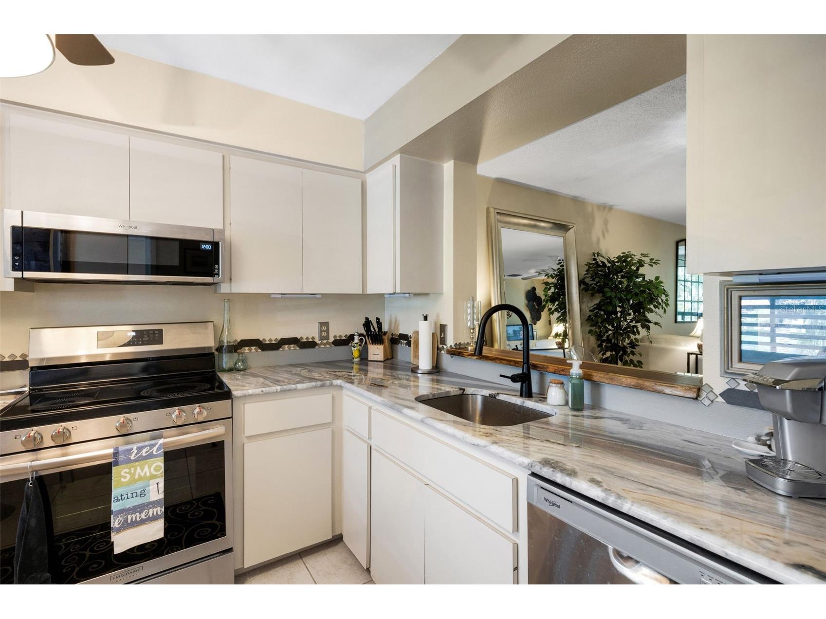 5252 Lake Village Drive # 54 Sarasota FL 34235 A4690508 image8