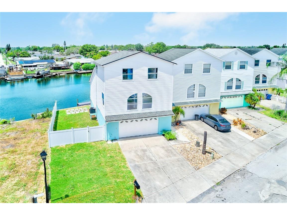 5253 Boardwalk Street Holiday FL 34690 - CANDLEWOOD CANAL TB8400509 image1
