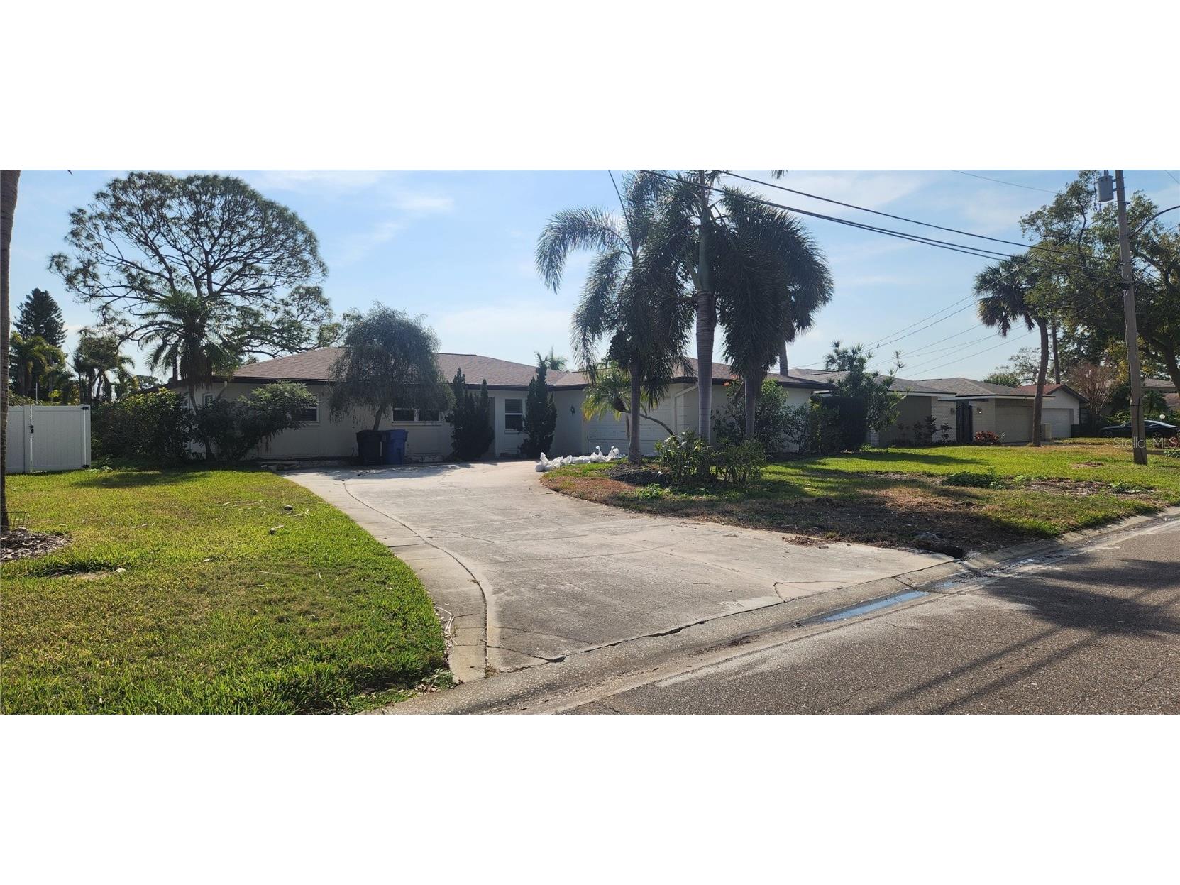 5253 Dover Street NE Saint Petersburg FL 33703 TB8346447 image1