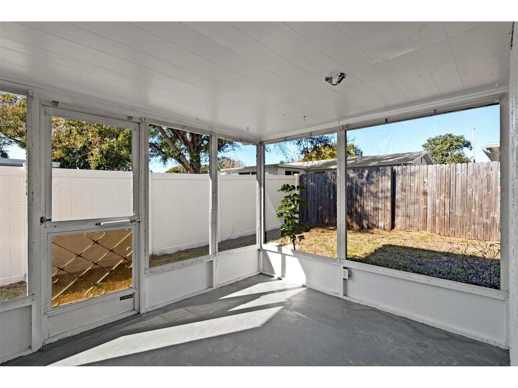 5253 Falcon Drive Holiday FL 34690 W7881794 image10