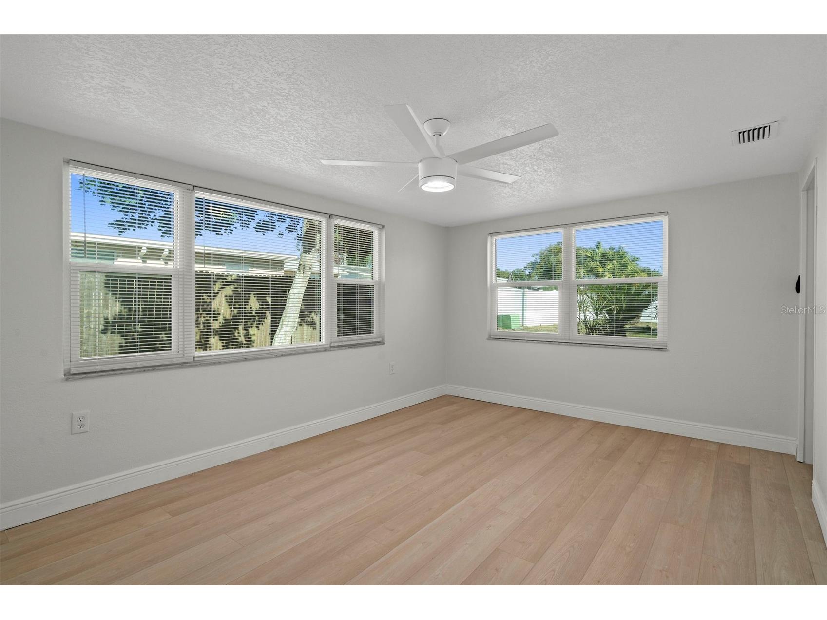 5253 Falcon Drive Holiday FL 34690 W7881794 image19