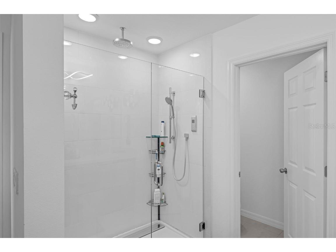 5253 Royal Point Avenue Kissimmee FL 34746 O6328624 image24