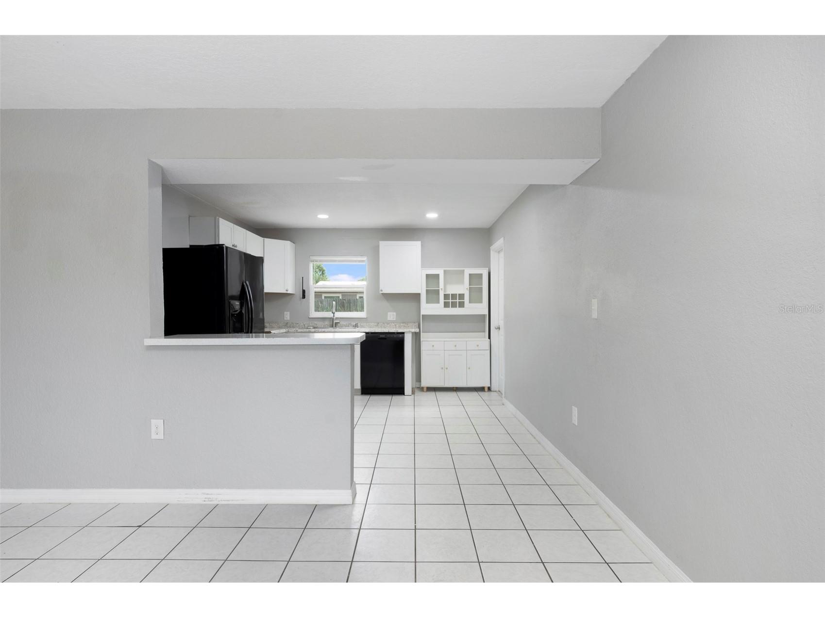 5255 45th Avenue N Saint Petersburg FL 33709 TB8525514 image6