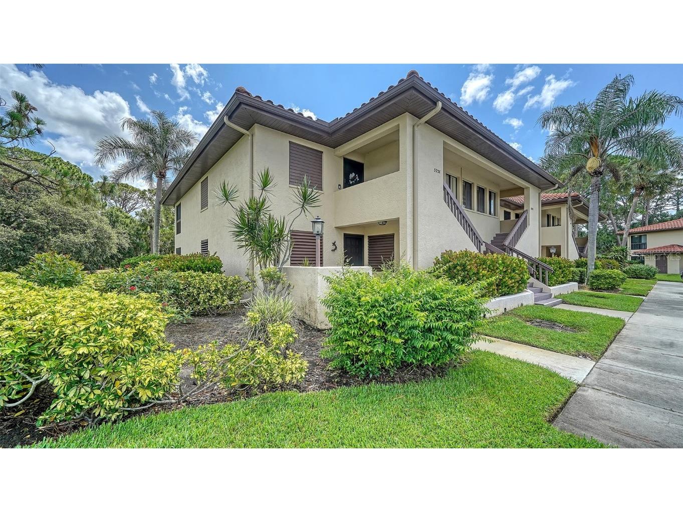 5255 Lake Village Drive #40 Sarasota FL 34235 A4654936 image1