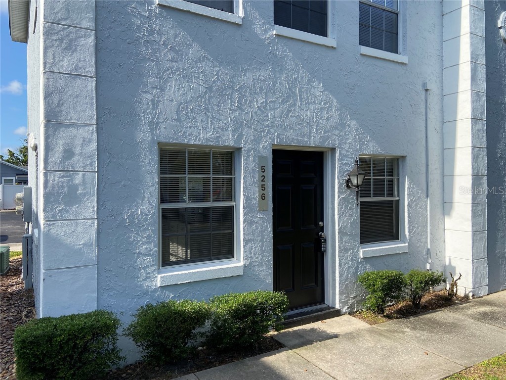 5256 Davisson Avenue Orlando FL 32810 O6201710 image1