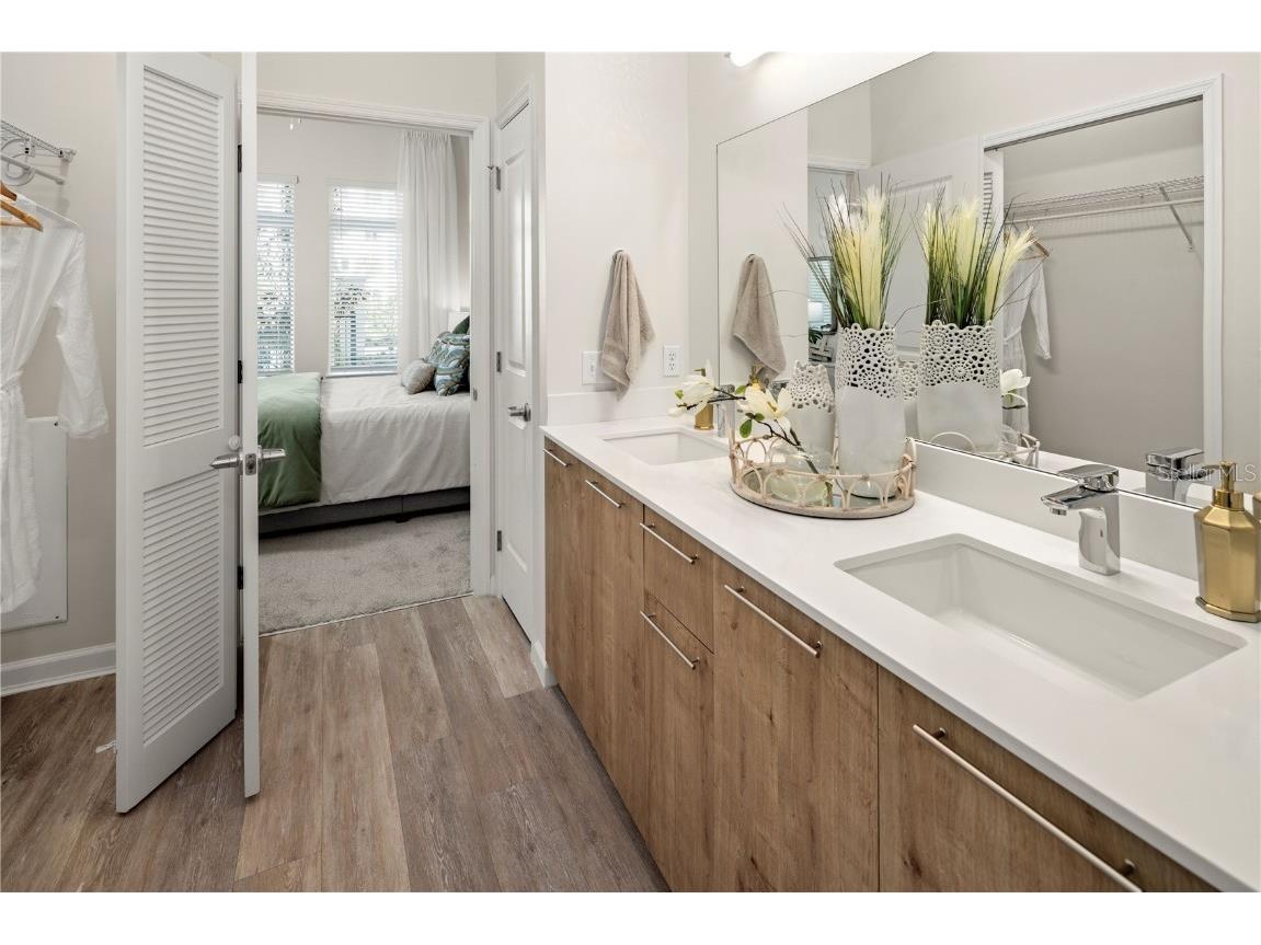 5256 International Drive #B1 Orlando FL 32819 O6357564 image15