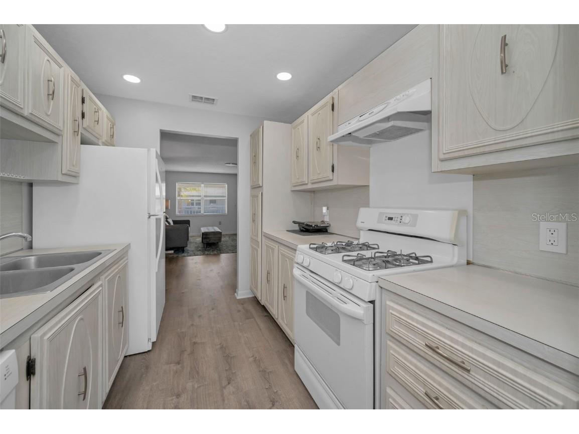 5257 81st Lane N #16 Saint Petersburg FL 33709 TB8343571 image14