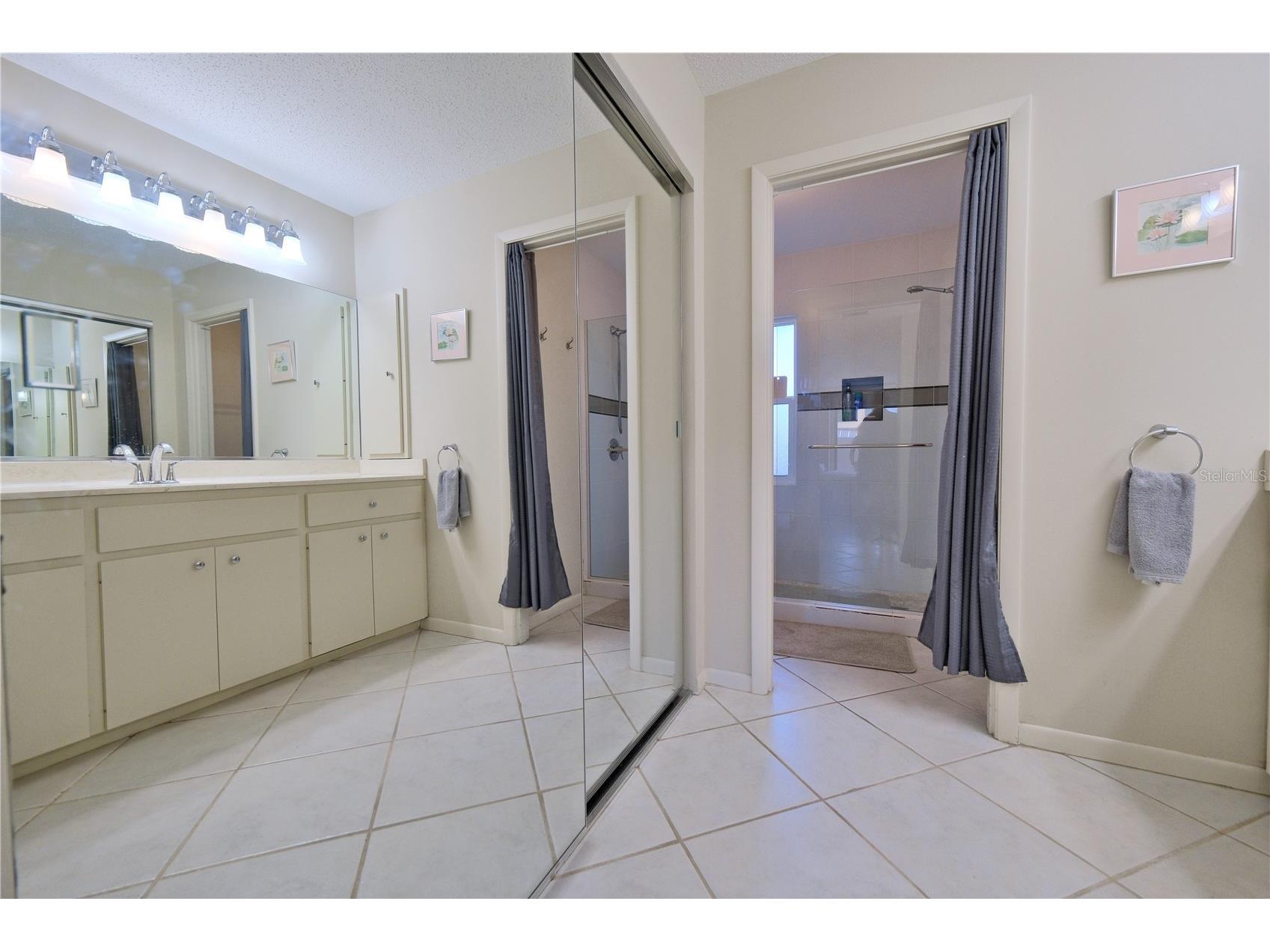 5257 Myrtle Way #29 Sarasota FL 34235 A4687062 image20