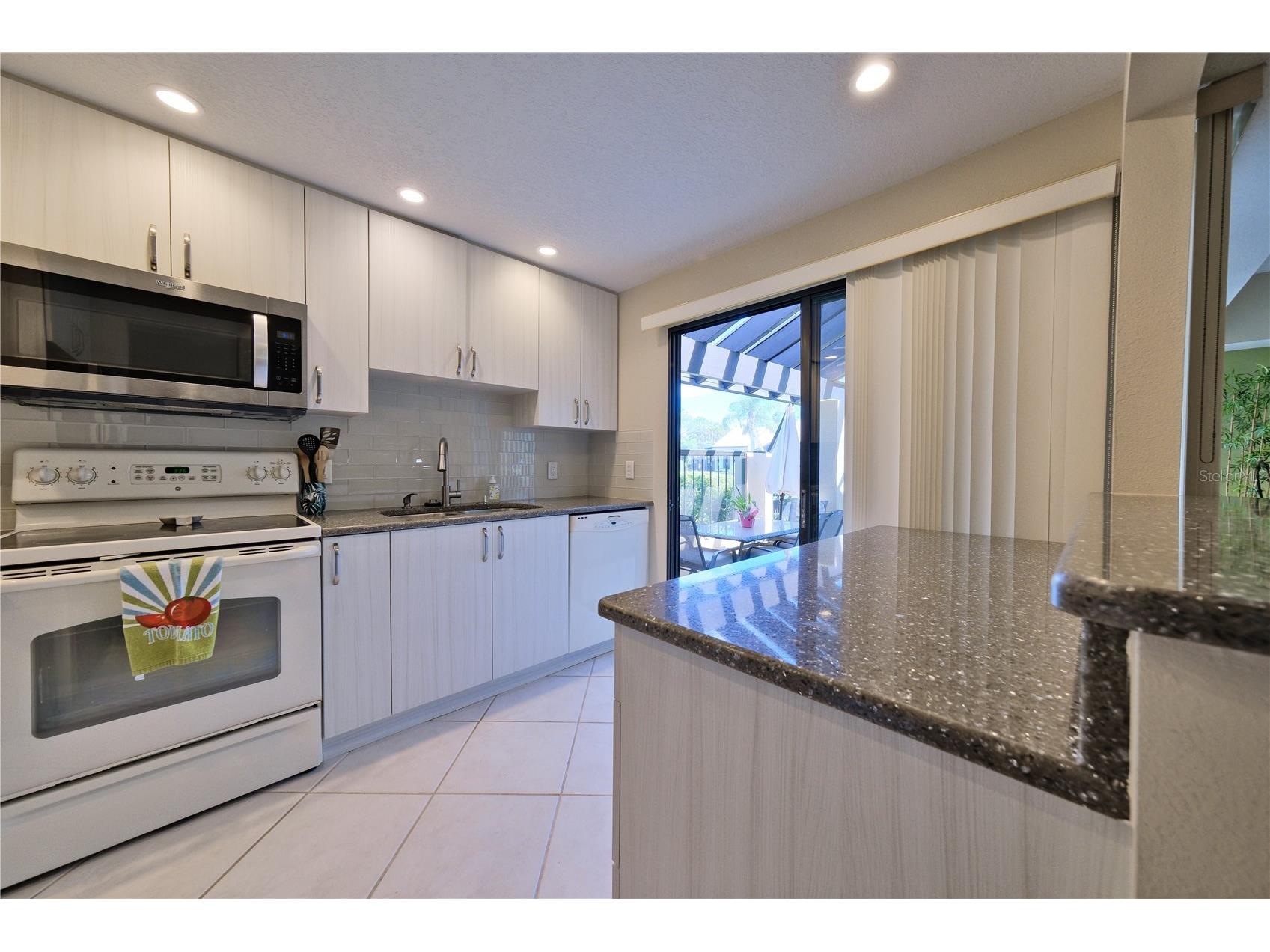 5257 Myrtle Way #29 Sarasota FL 34235 A4687062 image5