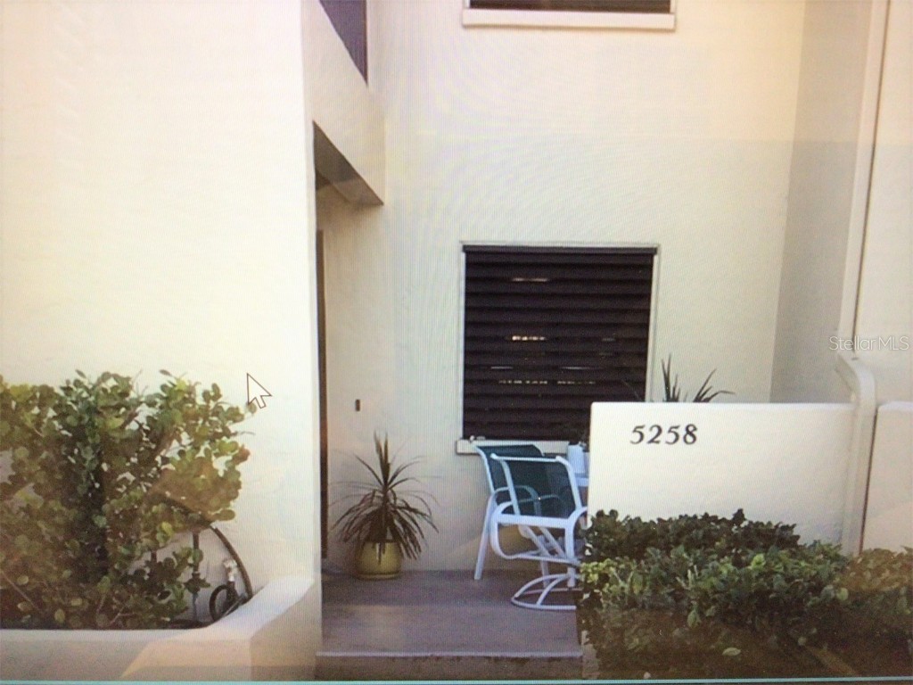 5258 Lake Village Drive #51 Sarasota FL 34235 A4557161 image1