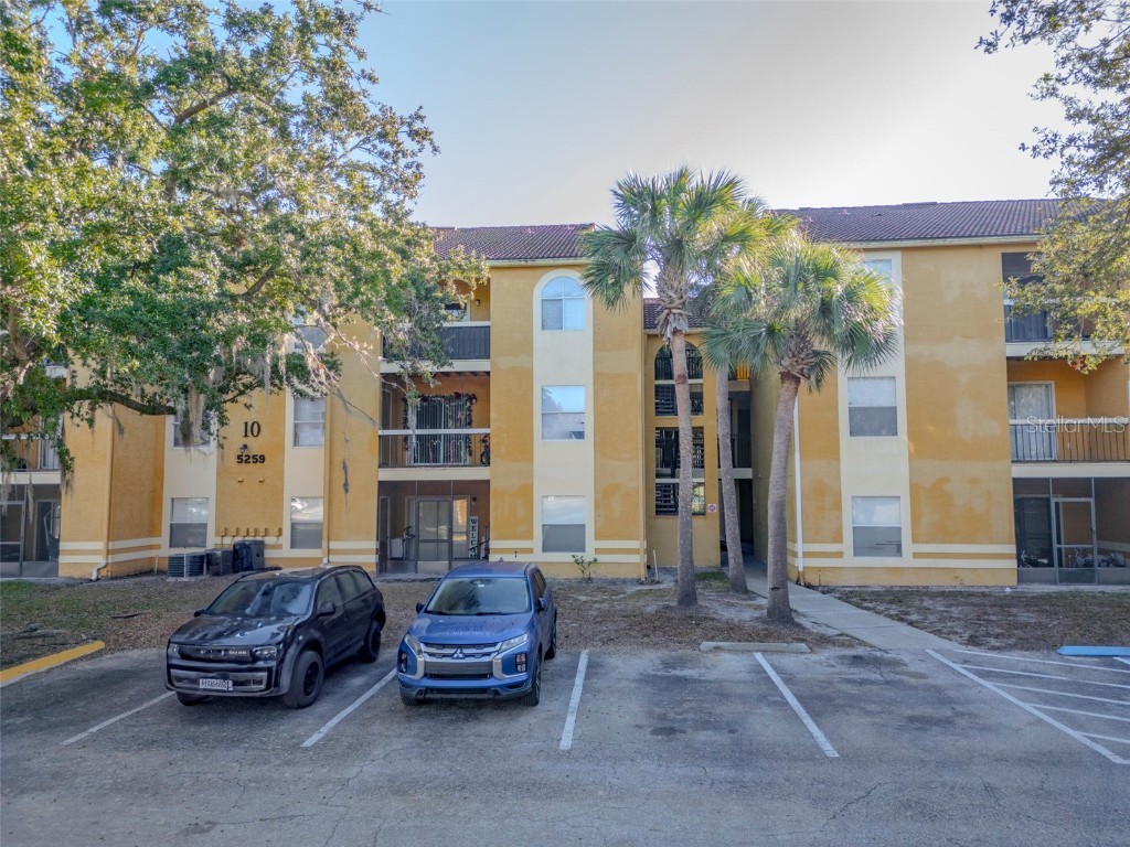 5259 Images Circle #108 Kissimmee FL 34746 O6259593 image1