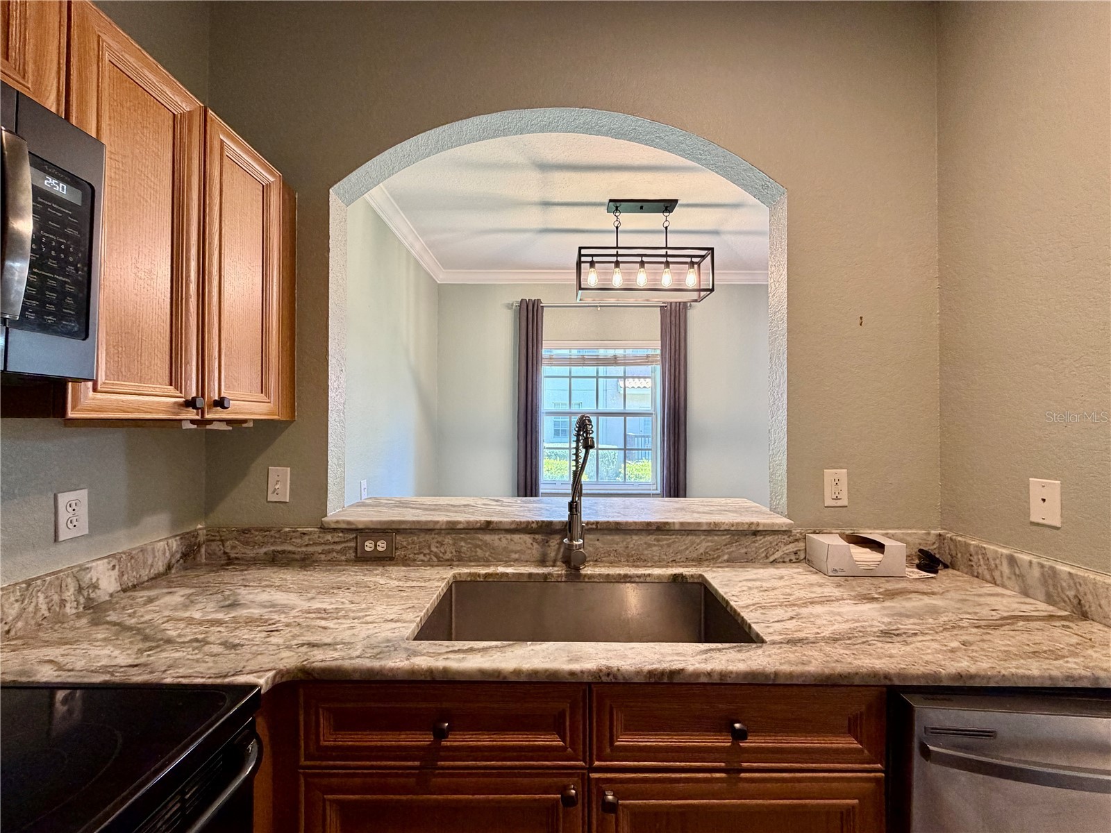 526 101st Avenue N Saint Petersburg FL 33702 TB8522155 image12