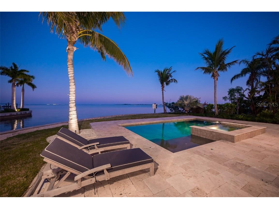 526 56th Street Holmes Beach FL 34217 A4673145 image3