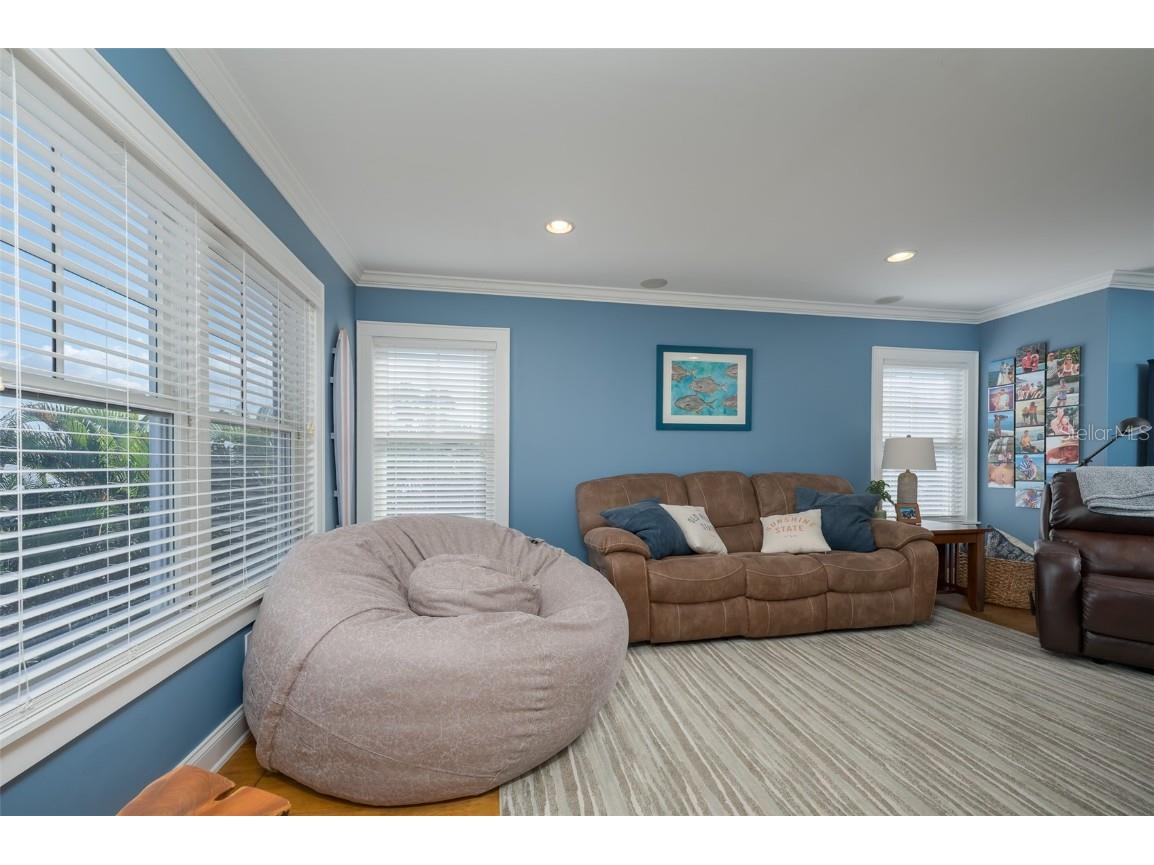 526 56th Street Holmes Beach FL 34217 A4673145 image52