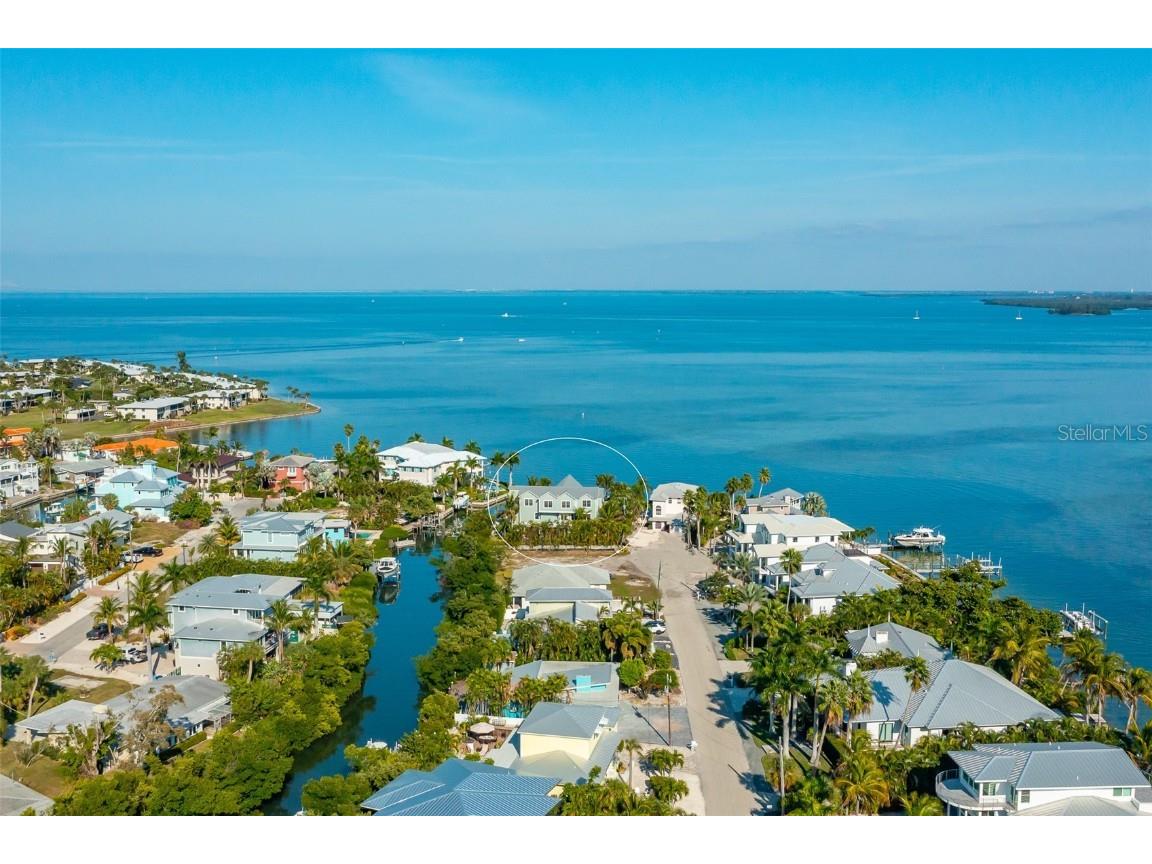 526 56th Street Holmes Beach FL 34217 A4673145 image8