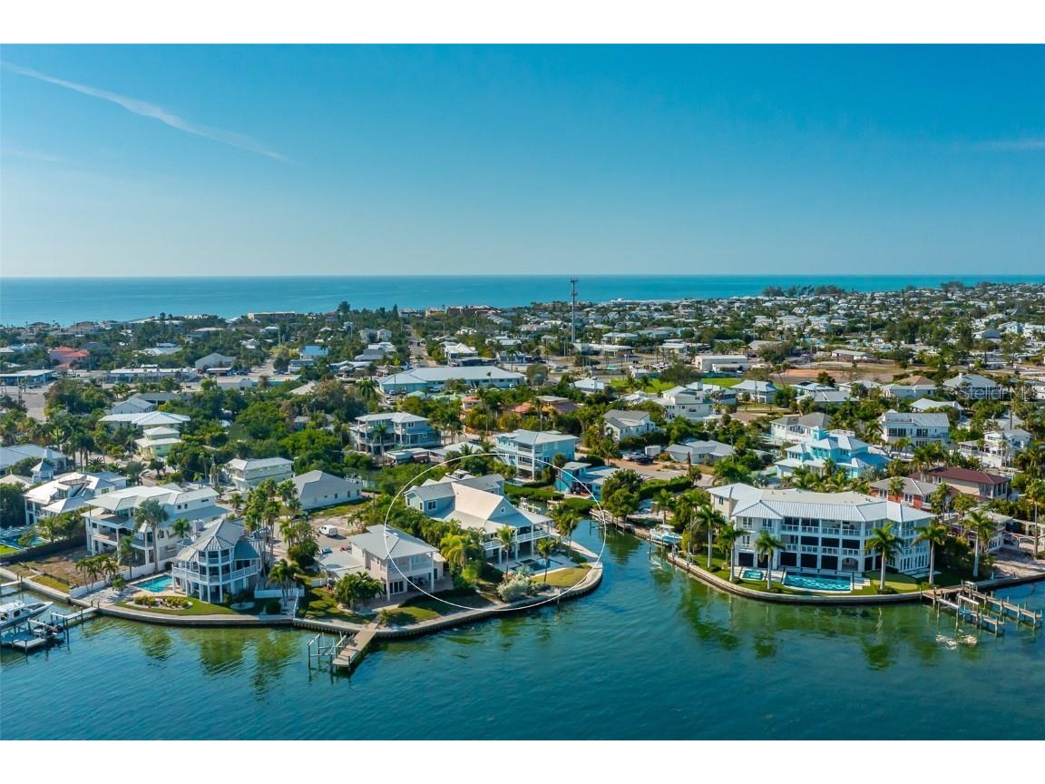 526 56th Street Holmes Beach FL 34217 A4673145 image9