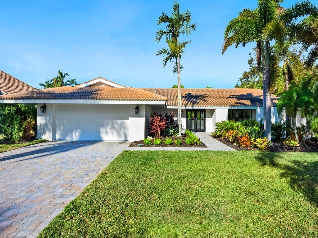 526 Bird Key Drive Sarasota FL 34236 A4551810 image1