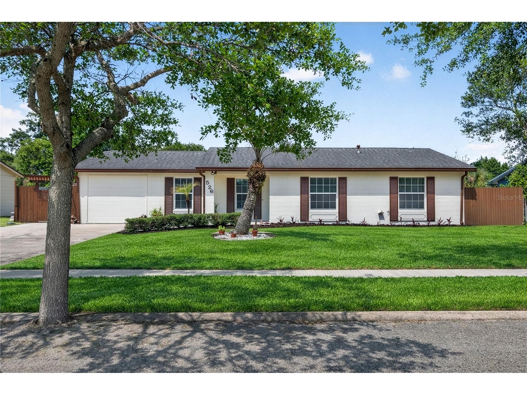 526 E Grandview Way Casselberry FL 32707 O6394415 image1
