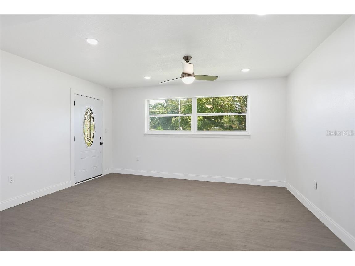 526 Engel Drive Orlando FL 32807 O6366597 image2