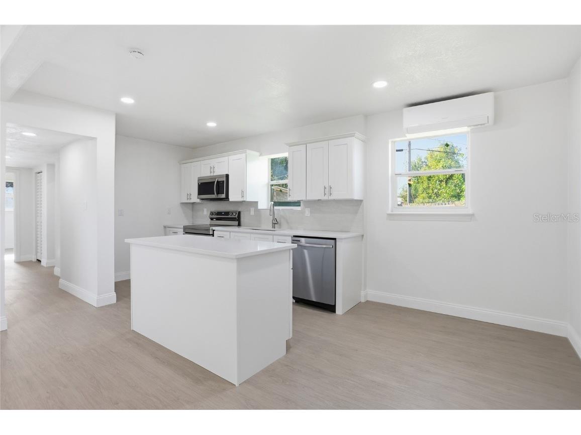 526 Engel Drive Orlando FL 32807 O6366597 image4