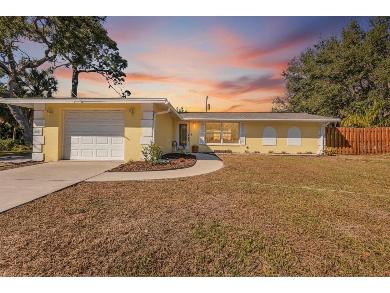 526 Grant Road Venice FL 34293 N6142536 image1