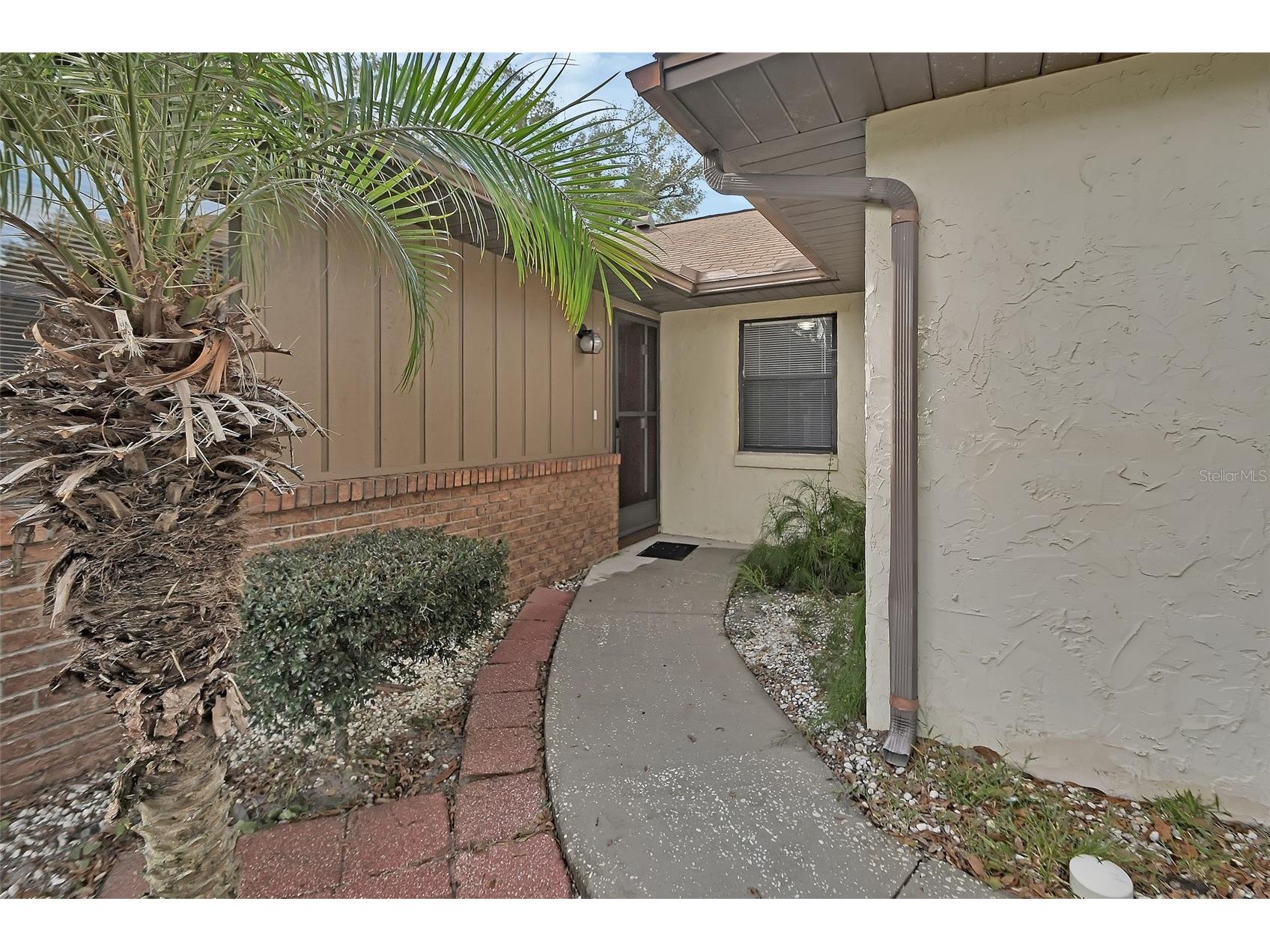 526 Hemingway Court Deland FL 32720 V4946409 image2