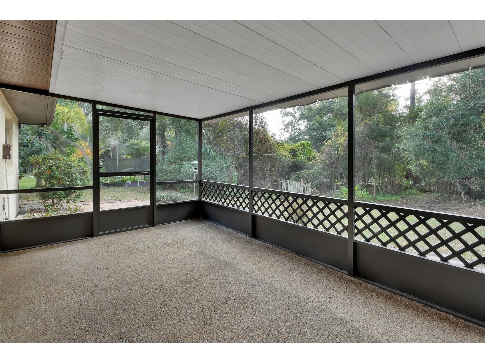 526 Hemingway Court Deland FL 32720 V4946409 image32