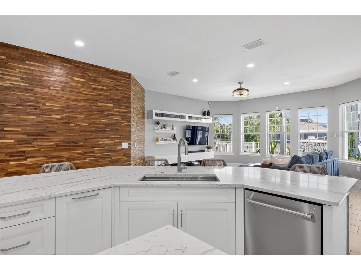 526 Islebay Drive Apollo Beach FL 33572 TB8434879 image29