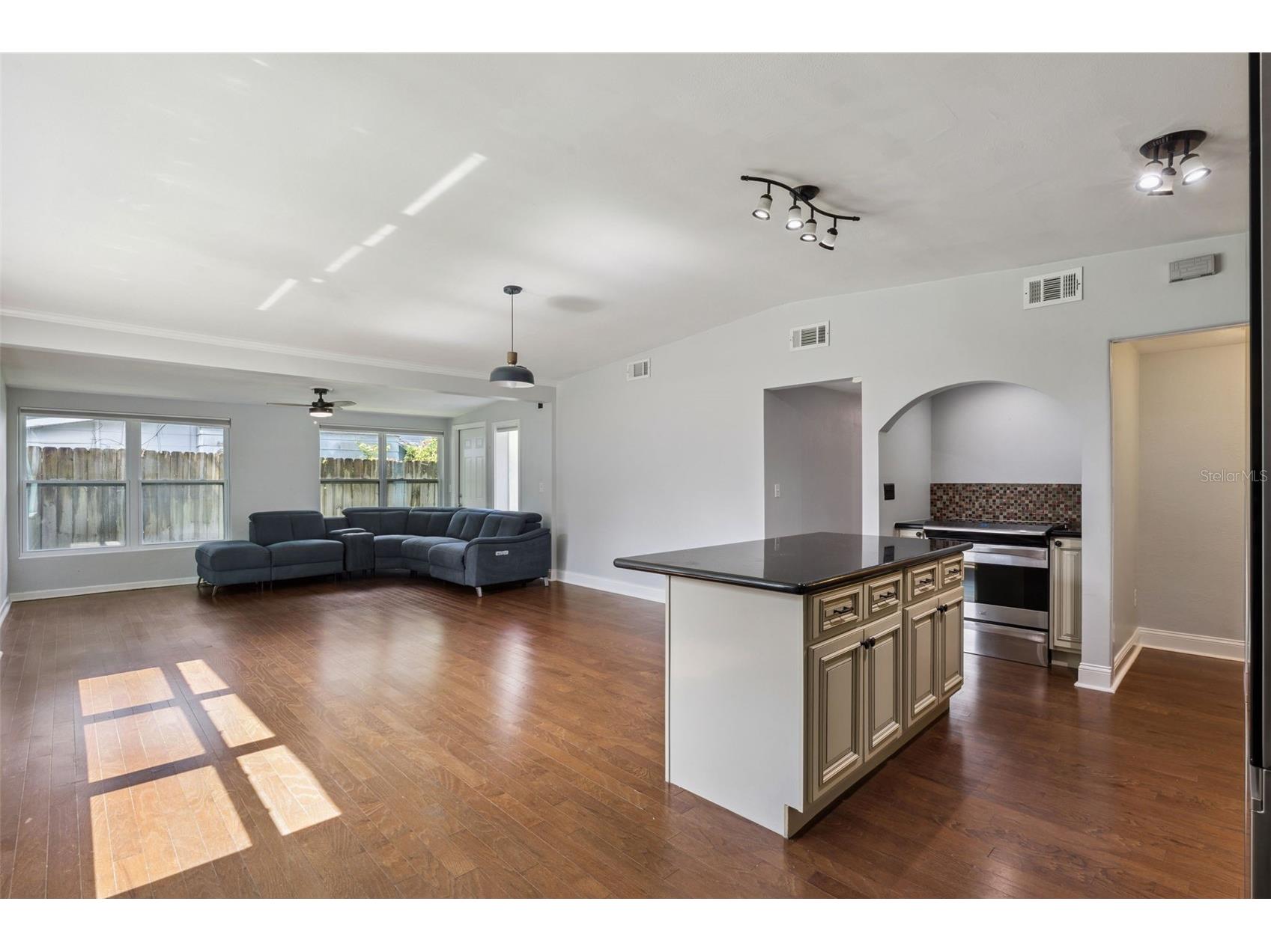 526 N Hampton Avenue Orlando FL 32803 O6422085 image10