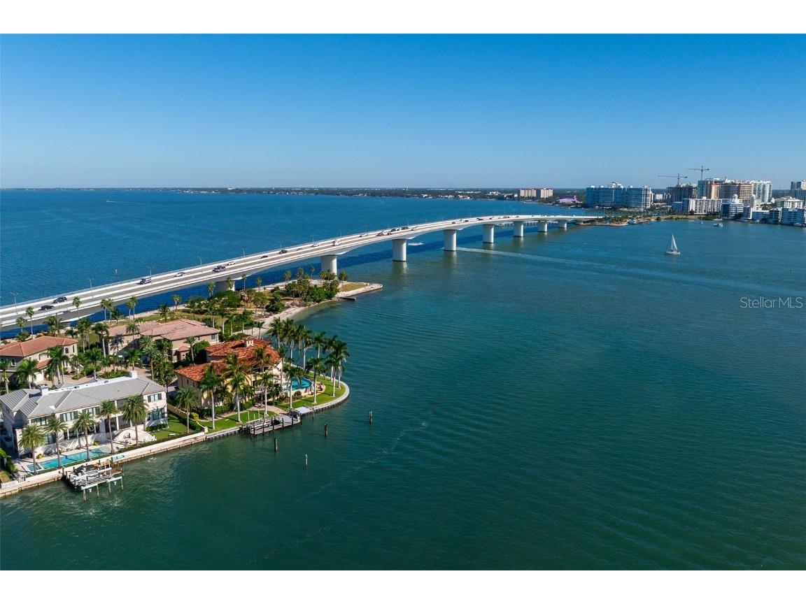 526 N Spoonbill Drive Sarasota FL 34236 A4673308 image24