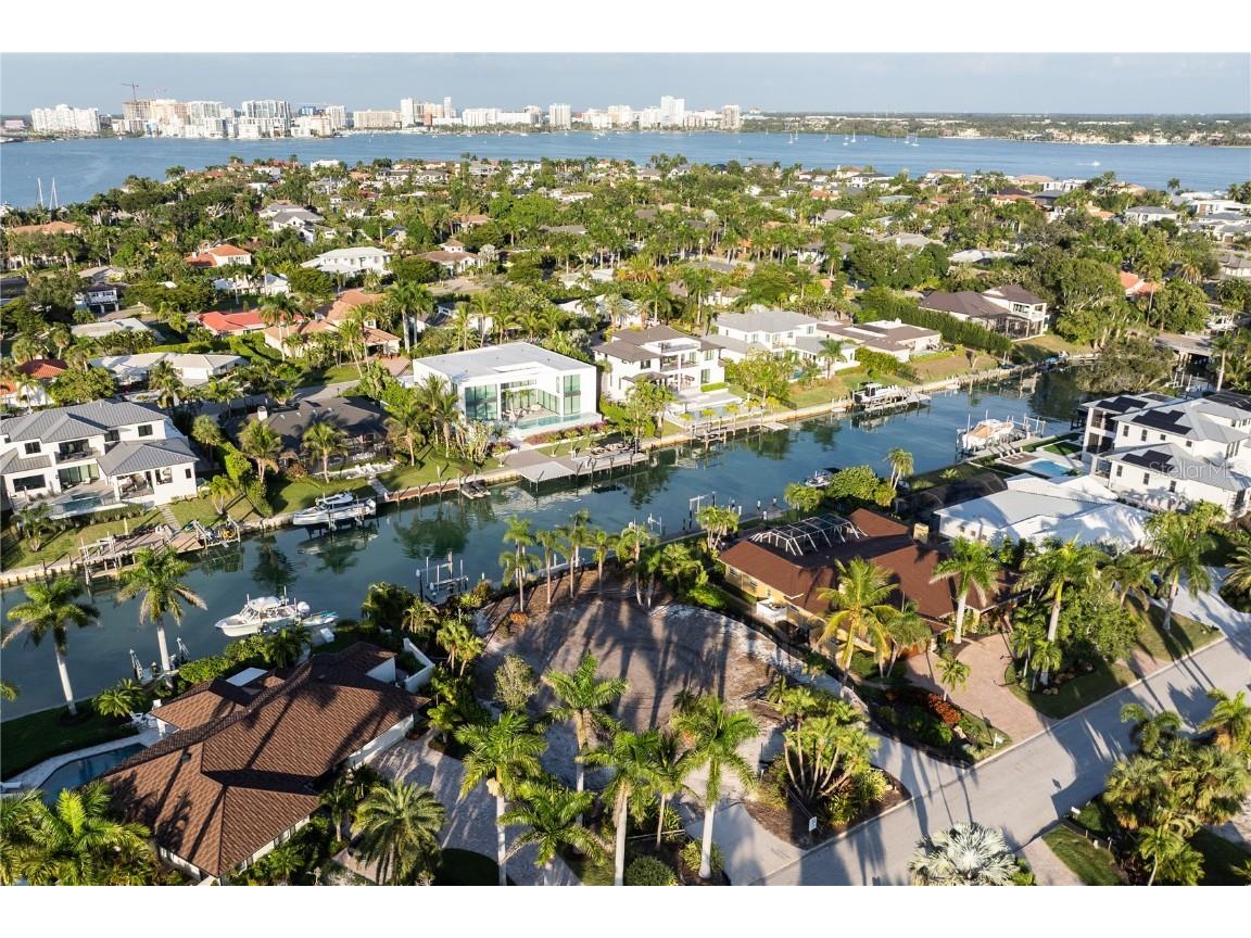 526 N Spoonbill Drive Sarasota FL 34236 - DOLPHIN WATERWAY A4674712 image22