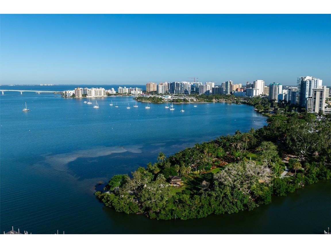 526 N Spoonbill Drive Sarasota FL 34236 - DOLPHIN WATERWAY A4674712 image24