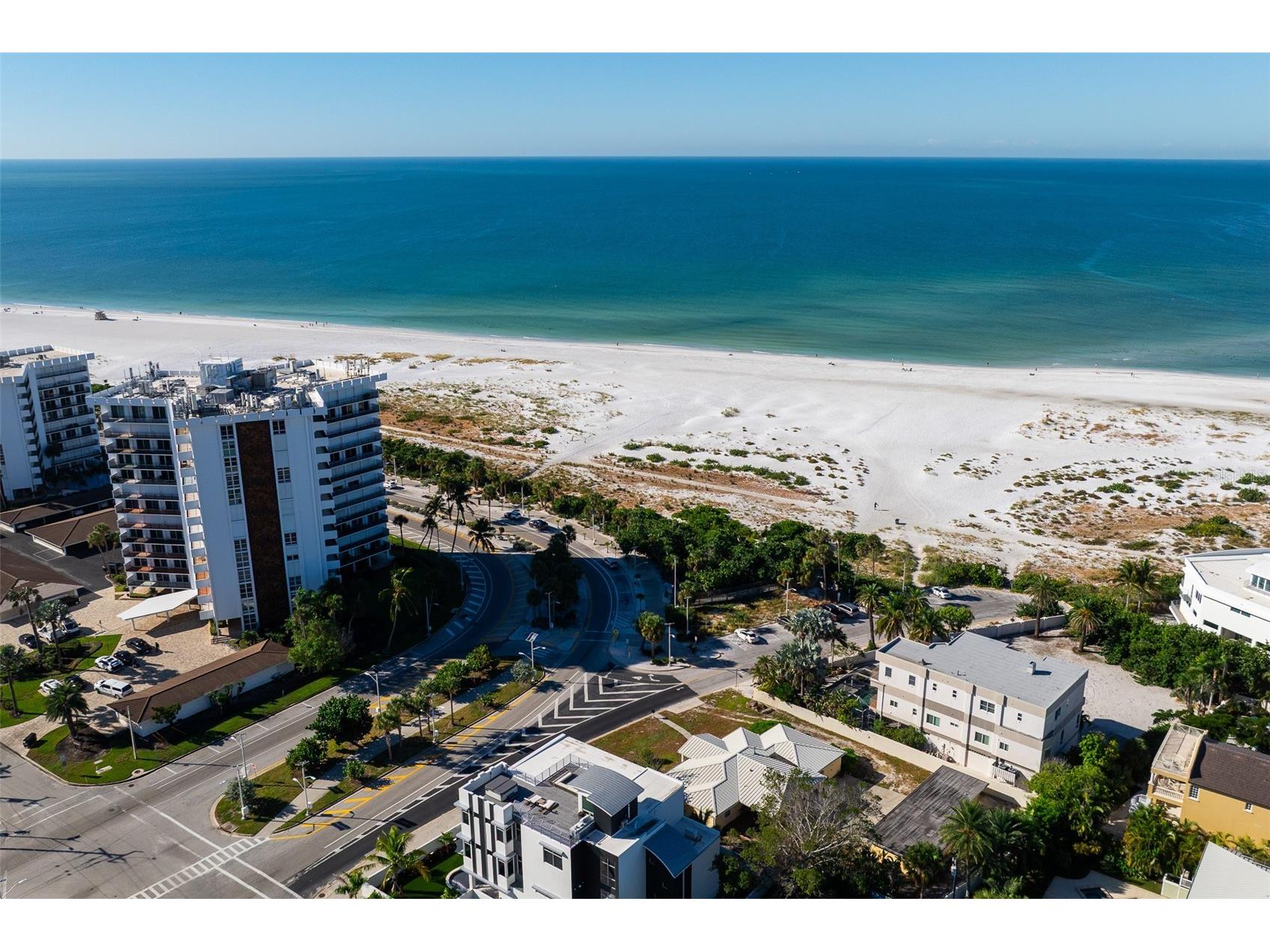 526 N Spoonbill Drive Sarasota FL 34236 - DOLPHIN WATERWAY A4674712 image40