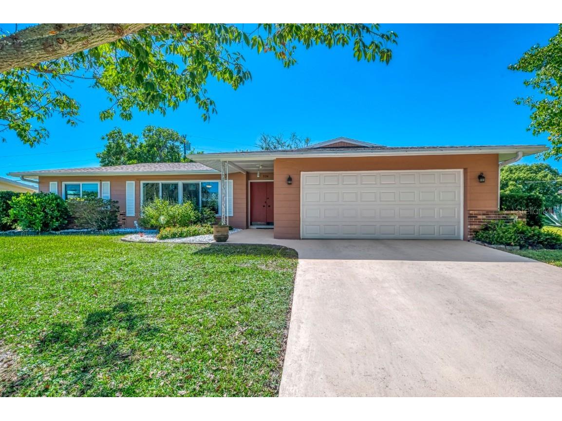 526 Oxford Drive Venice FL 34293 D6143834 image1