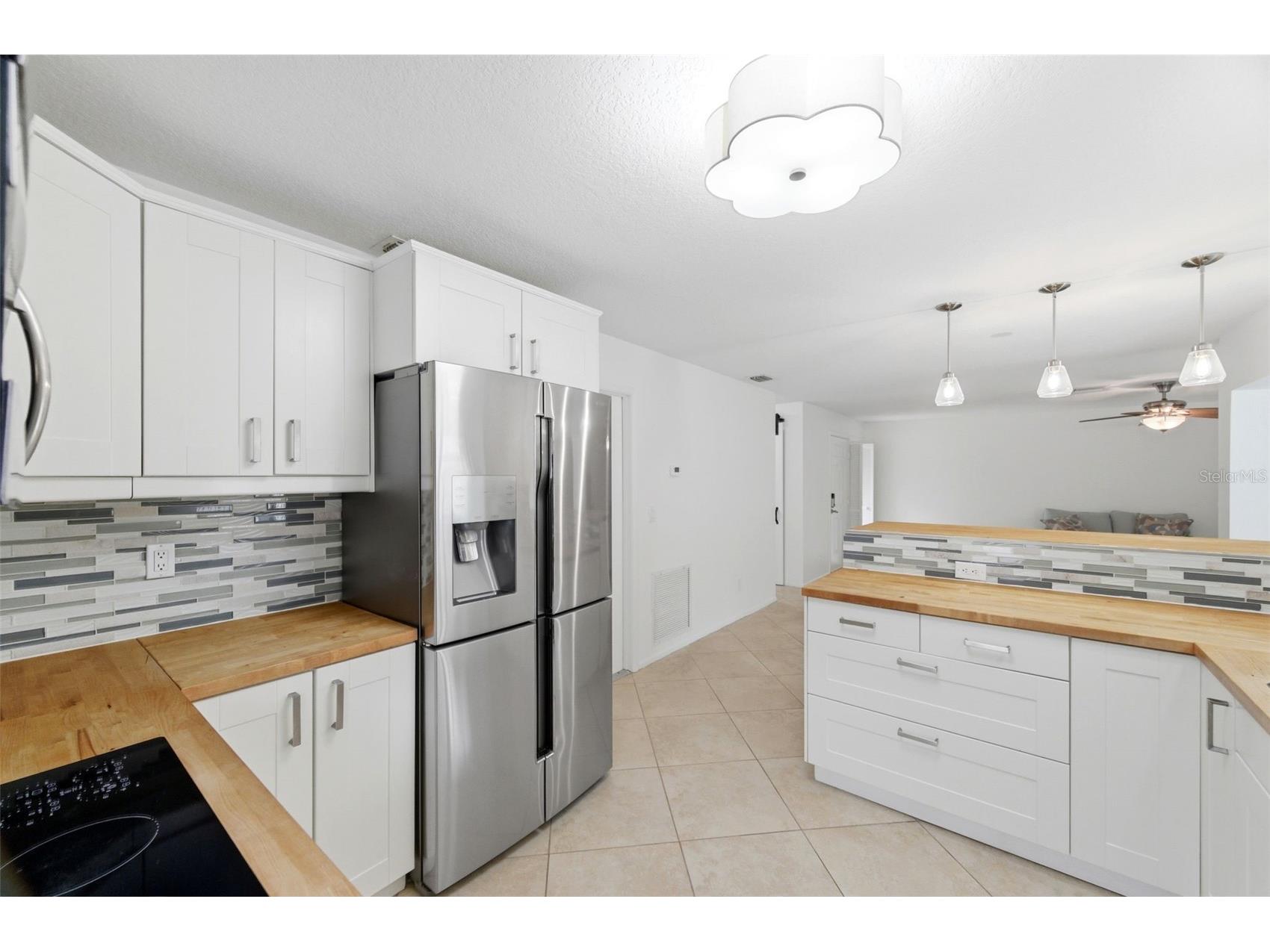 526 St Tropez Circle NE Saint Petersburg FL 33703 TB8486857 image14