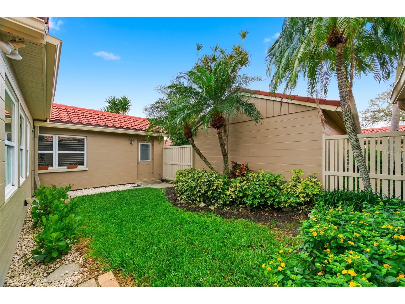 526 St Tropez Circle NE Saint Petersburg FL 33703 TB8486857 image33