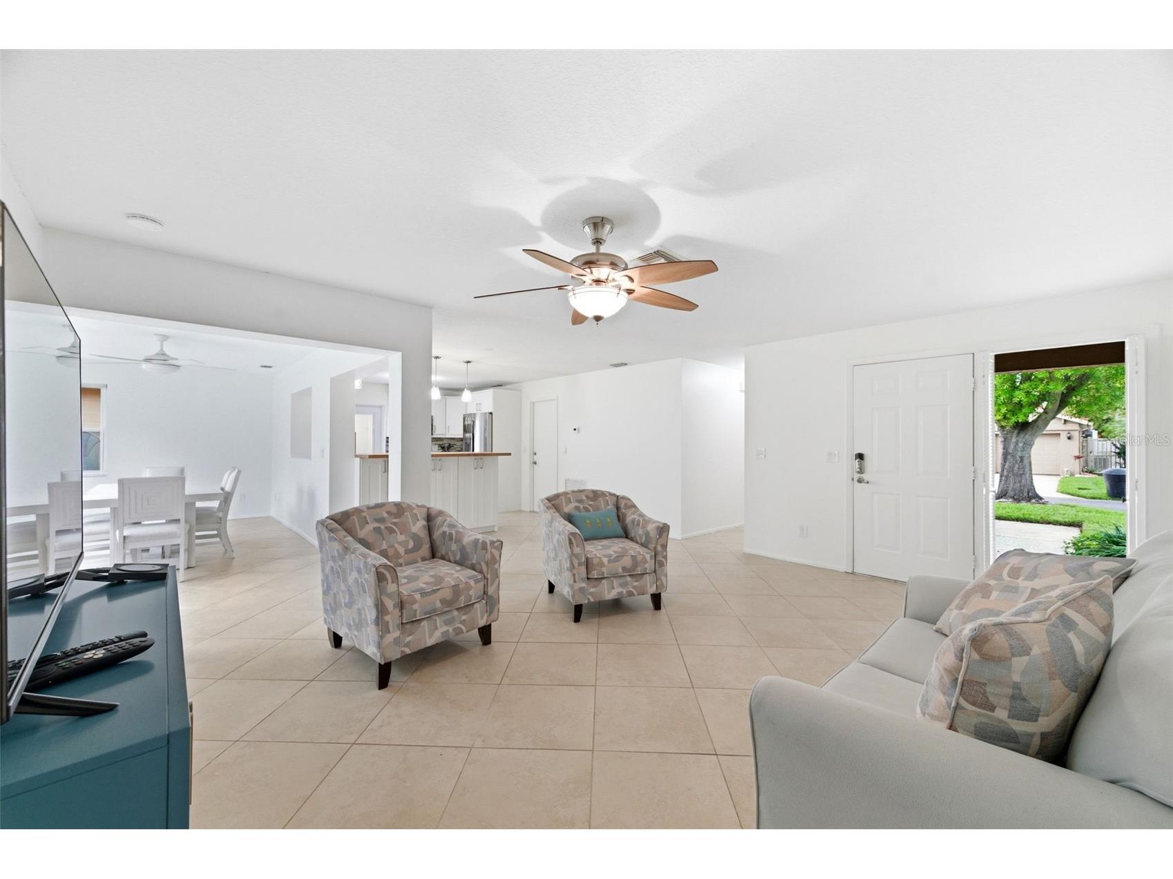 526 St Tropez Circle NE Saint Petersburg FL 33703 TB8486857 image8