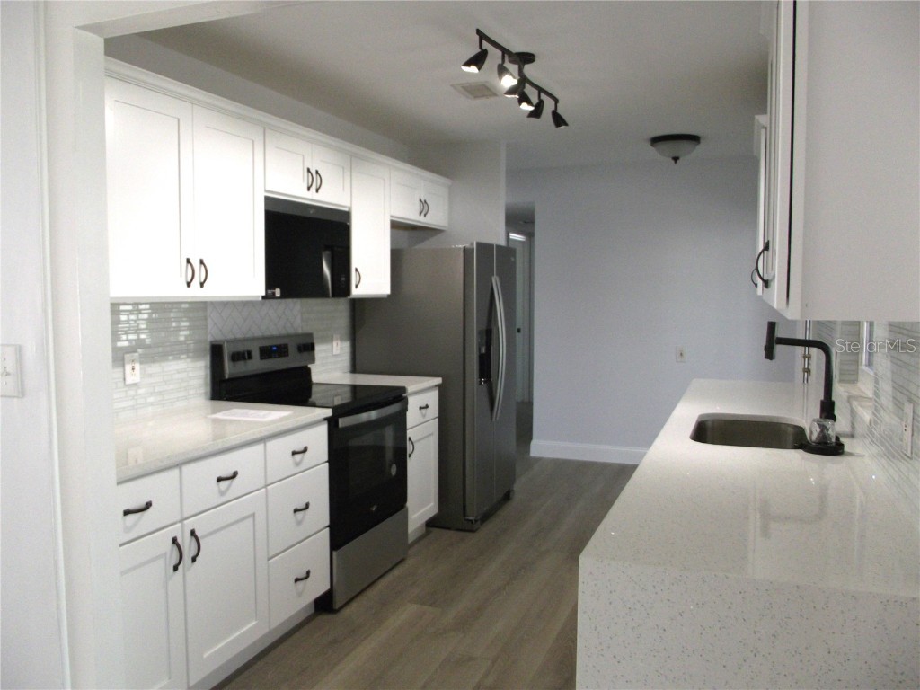 5260 42nd Street S Saint Petersburg FL 33711 L4948951 image16