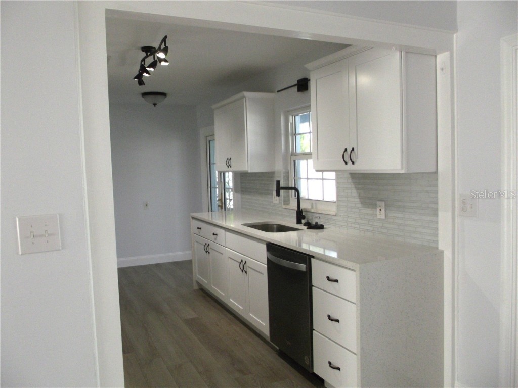 5260 42nd Street S Saint Petersburg FL 33711 L4948951 image17