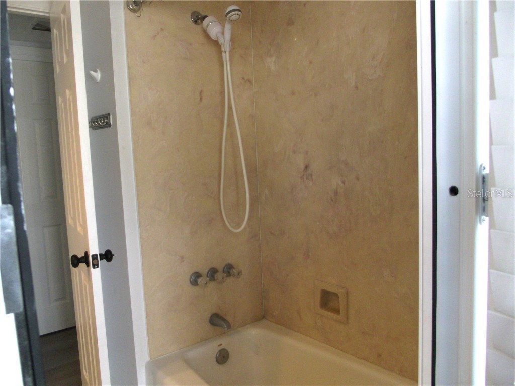 5260 42nd Street S Saint Petersburg FL 33711 L4948951 image24