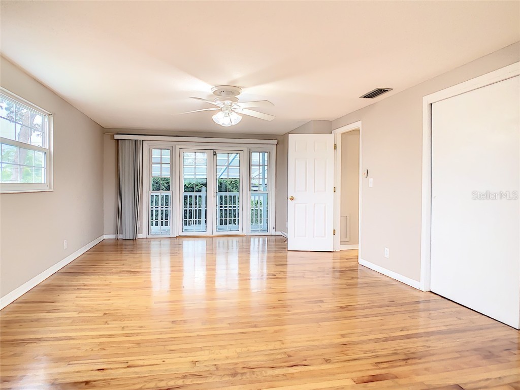 5260 42nd Street S Saint Petersburg FL 33711 L4948951 image8