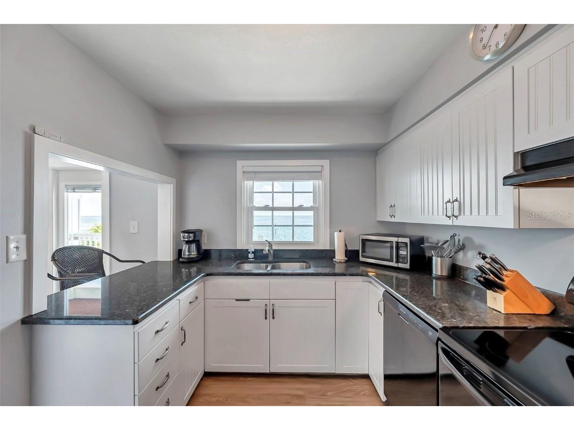 5260 Coquina Key Drive SE #C Saint Petersburg FL 33705 - TAMPA BAY TB8386348 image17